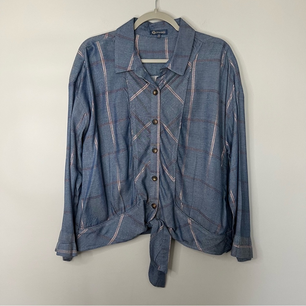 Women’s Democracy blue plaid button down tie front blouse size Medium M